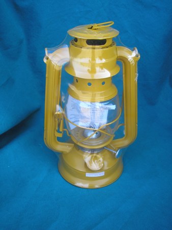 Lampă de furtună   tip 235, galbenă