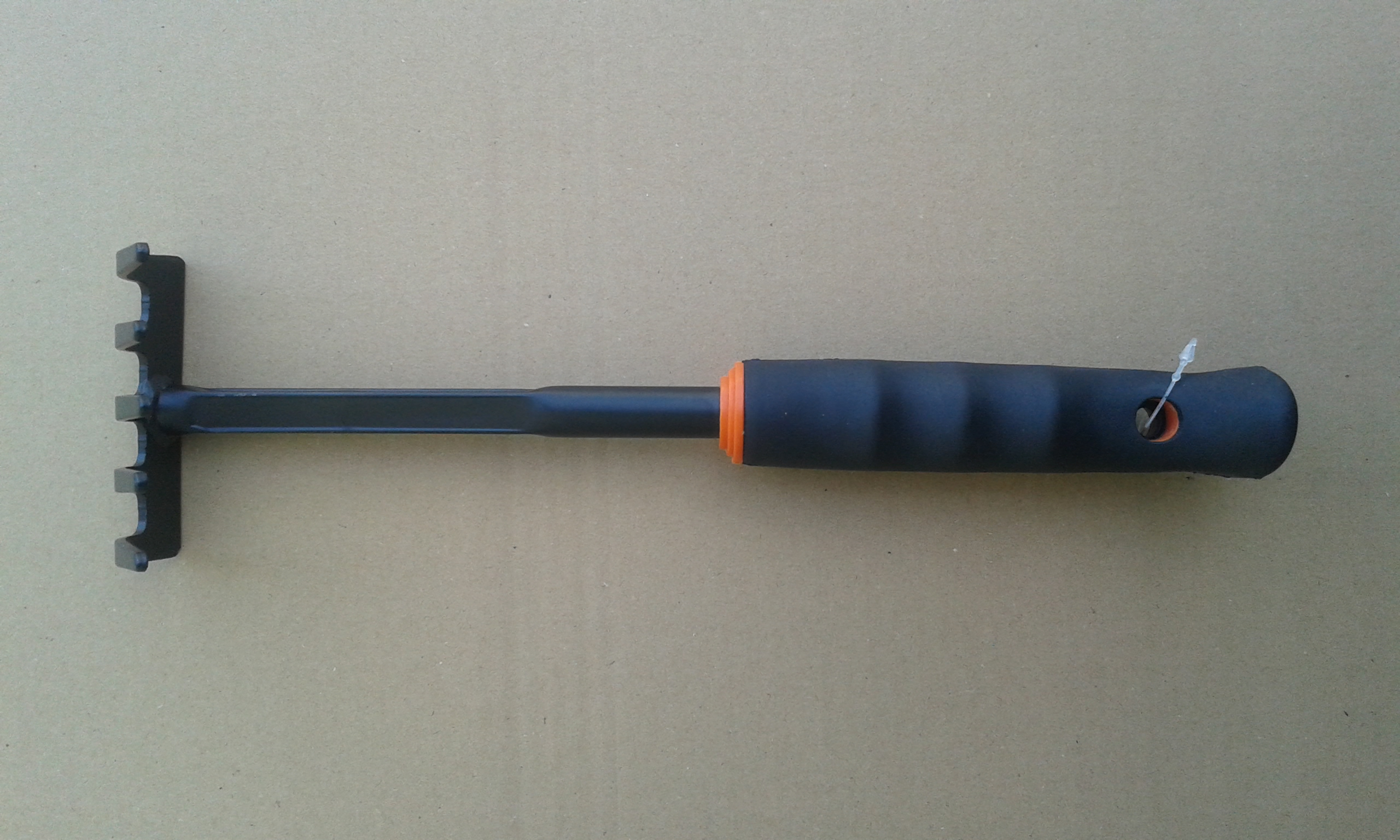 Greblă Truper (KT-04)