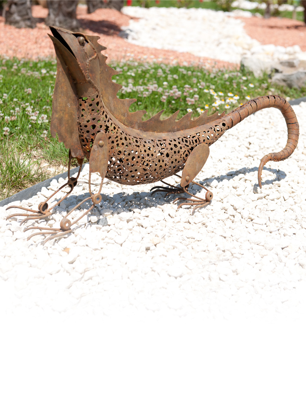 Iguana figura fémből "Iguana