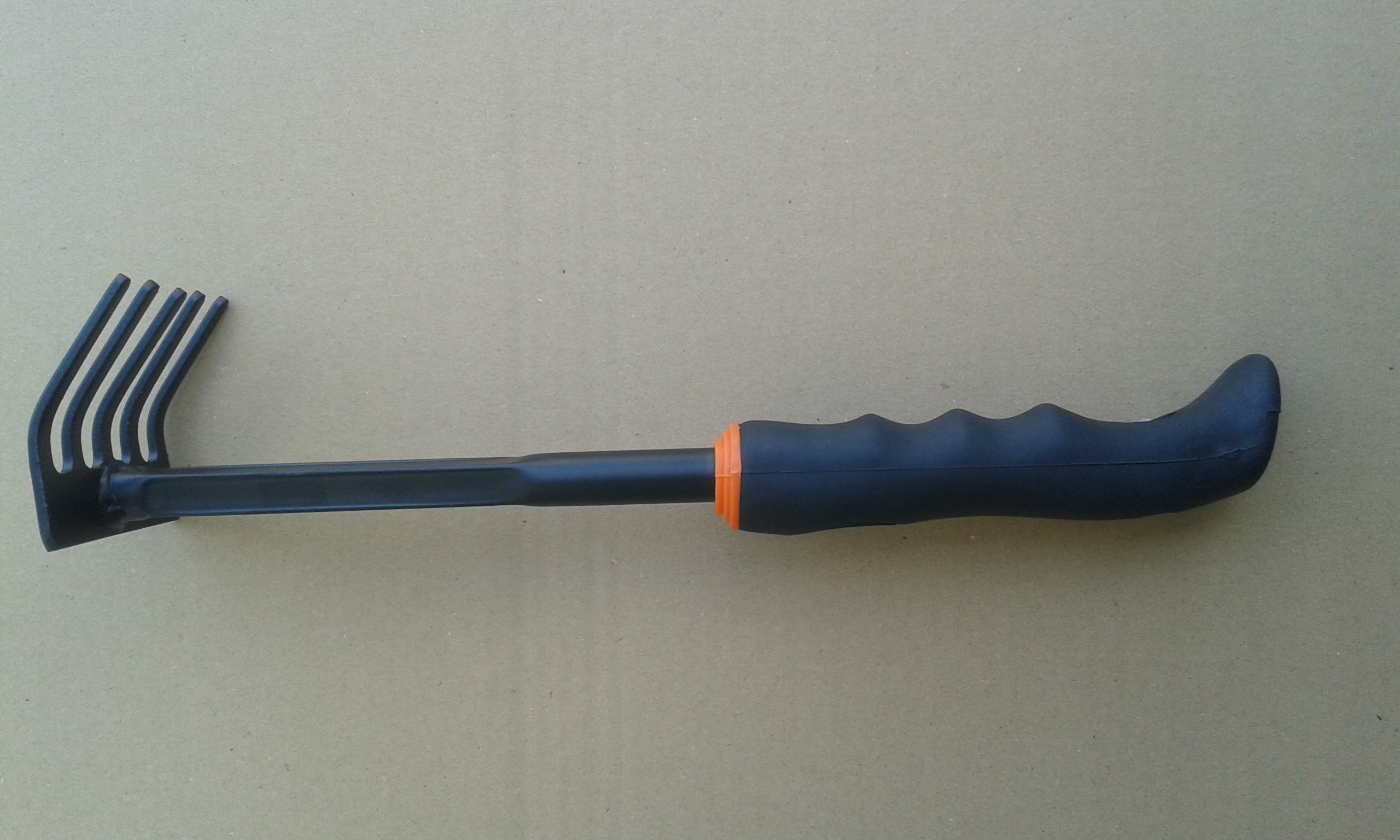 Greblă Truper (KT-04)